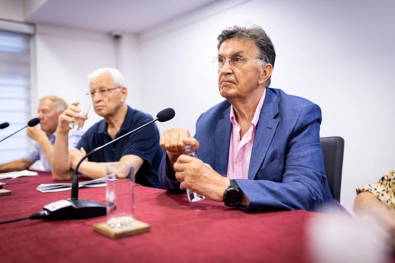 FOTO | Profesor Ganić: Prijetnje podjelama su 'dnevno sekiranje naroda', da vam upropaste svaku večer