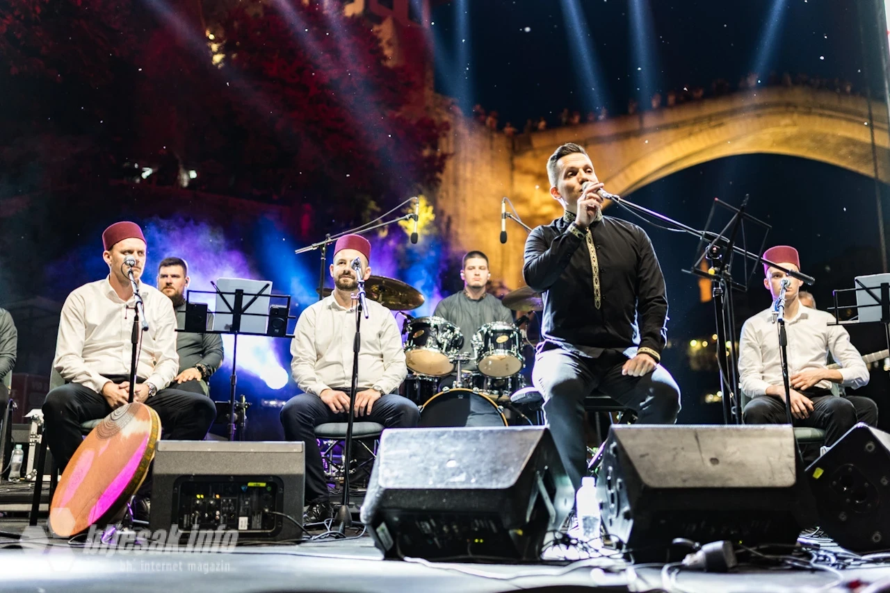 Armin Muzaferija održao je koncert duhovne glazbe u Mostaru povodom Nove hidžretske 1447. godine