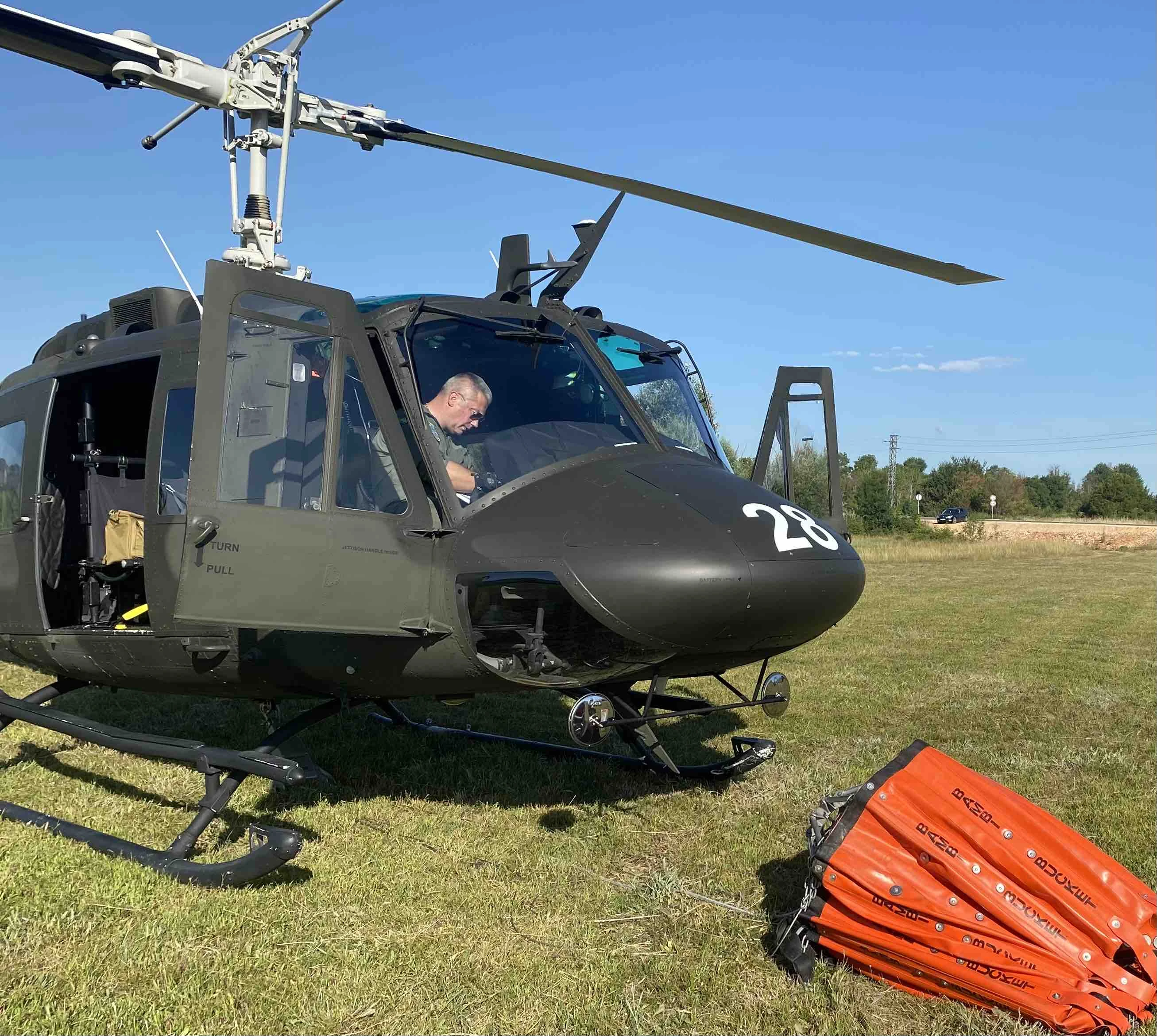 FOTO: Oružane snage će angažirati još jedan helikopter zbog požara u Grudama