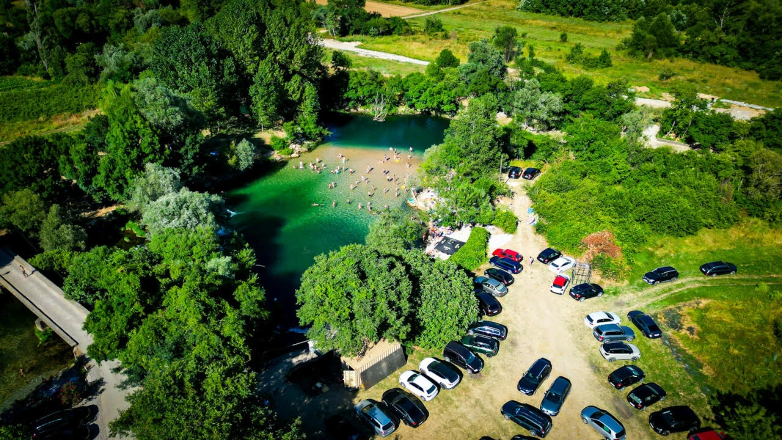 FOTO: Kupalište Božjak – skriveni dragulj Ljubuškog kojeg morate posjetiti ovog ljeta