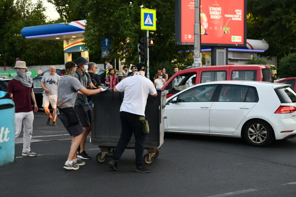 VIDEO | Srbija u blokadi: Građani na ulici