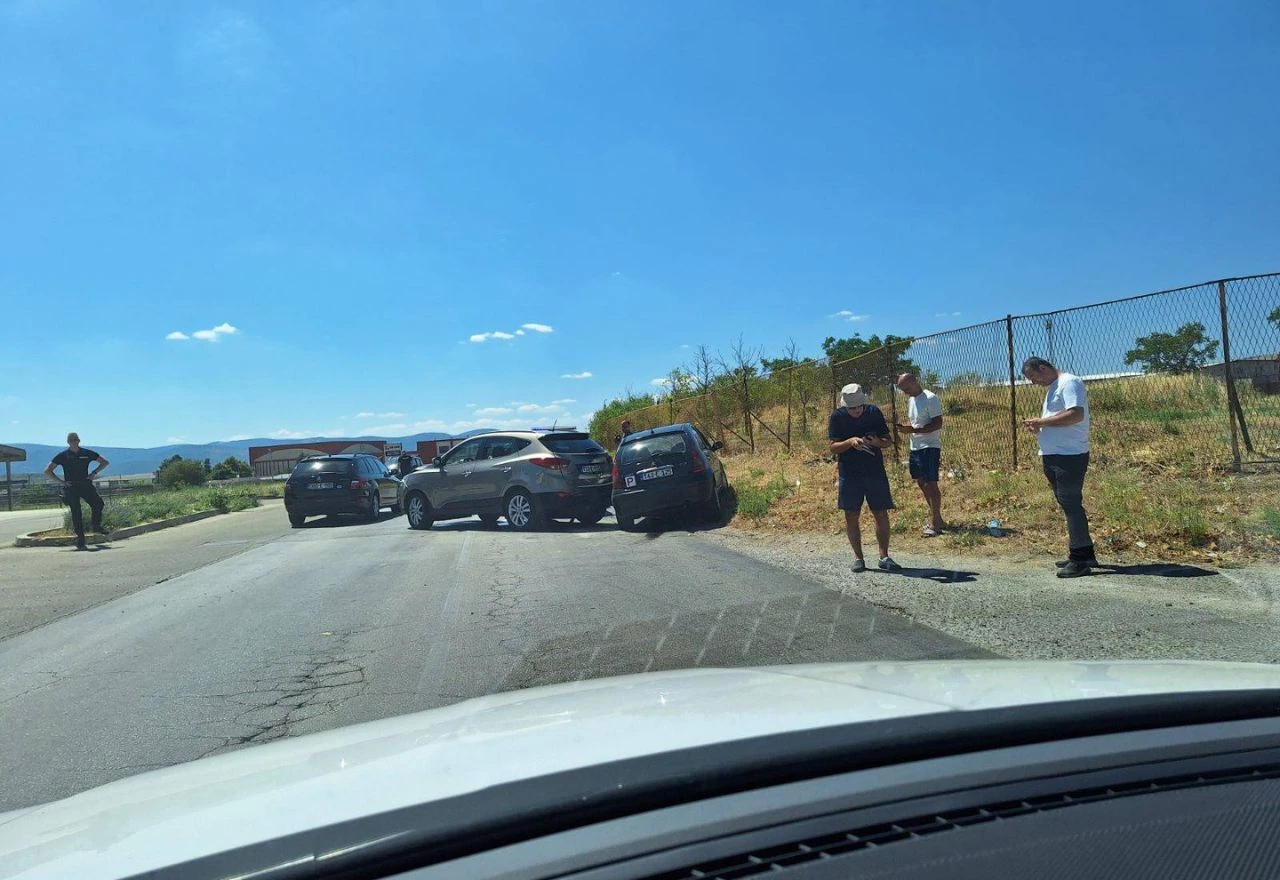 Lančani sudar kod salona Ruža u Mostaru: Tri osobe ozlijeđene