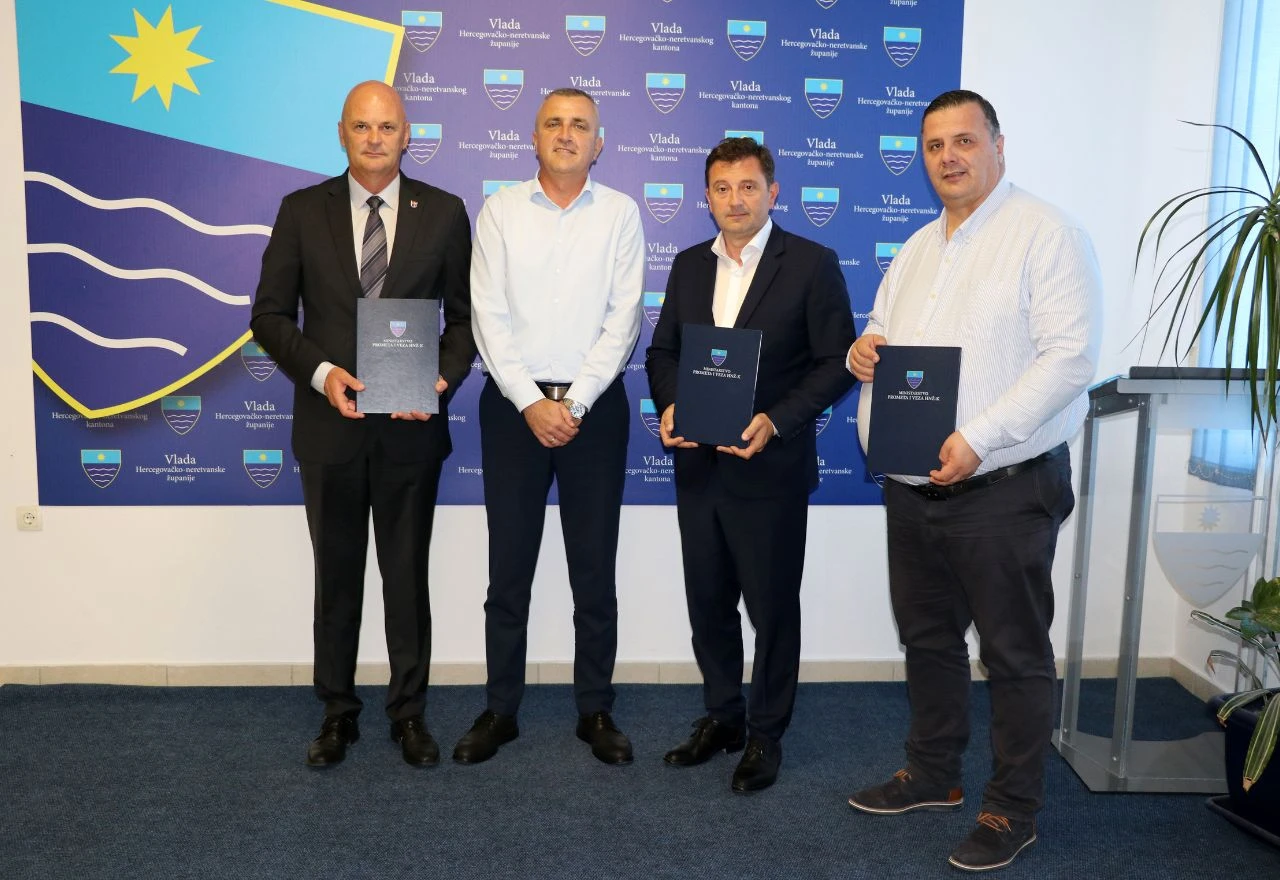 Potpisani ugovori o obnovi prometnica u HNŽ-u: 1.650.000 KM za gradove i općine