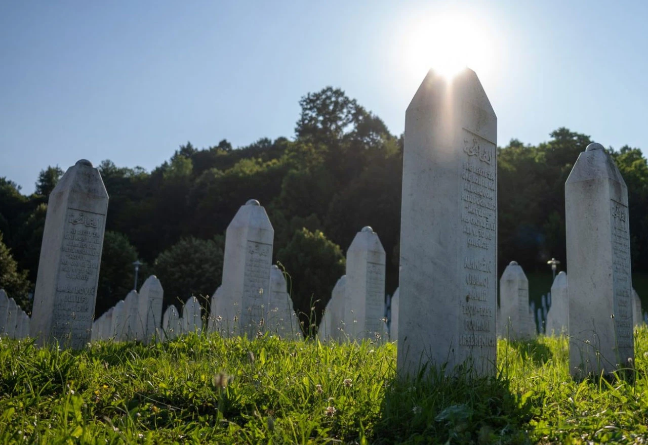 Dijeljenje provjerenih činjenica o genocidu kao očuvanje sjećanja na Srebrenicu