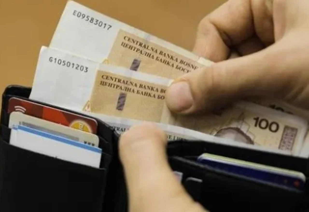 Regres u institucijama BiH veći za 110% u odnosu na 2019.