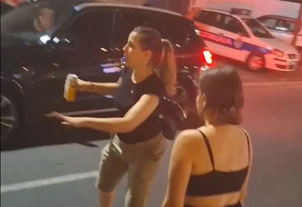 VIDEO | Građani prepoznali policajku koja je maltretirala studenticu kod Pravnog fakulteta
