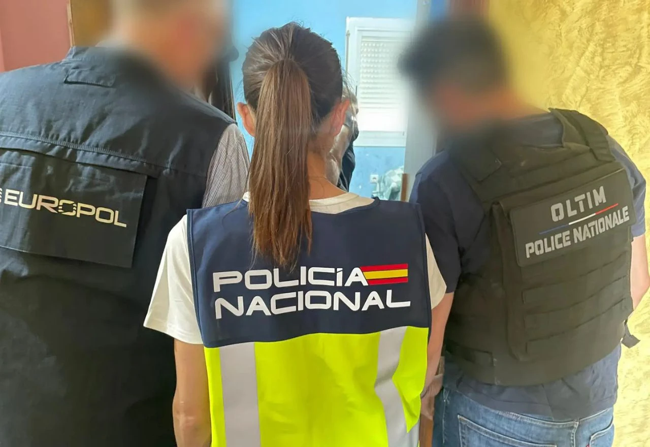 Razbijena mreža krijumčara migranata: Kombijima iz Britanije u Španjolsku i natrag