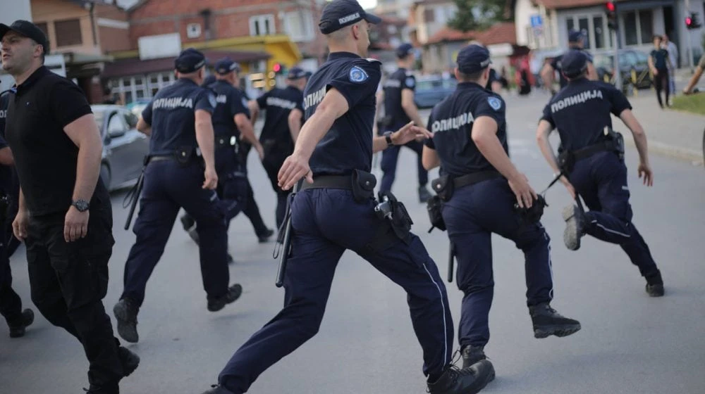 Srbija: Policija lovi prosvjednike