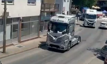 VIDEO: Širokobriježanin po mladu stigao kamionom