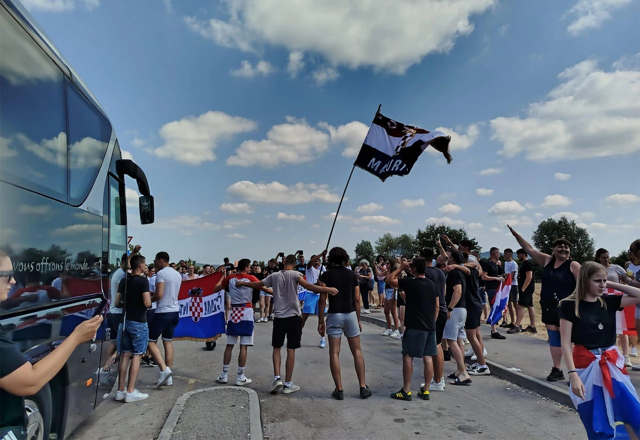 VIDEO | Obožavatelji Thompsona iz BIH: Zagreb se puni ljudima, vlada velika euforija