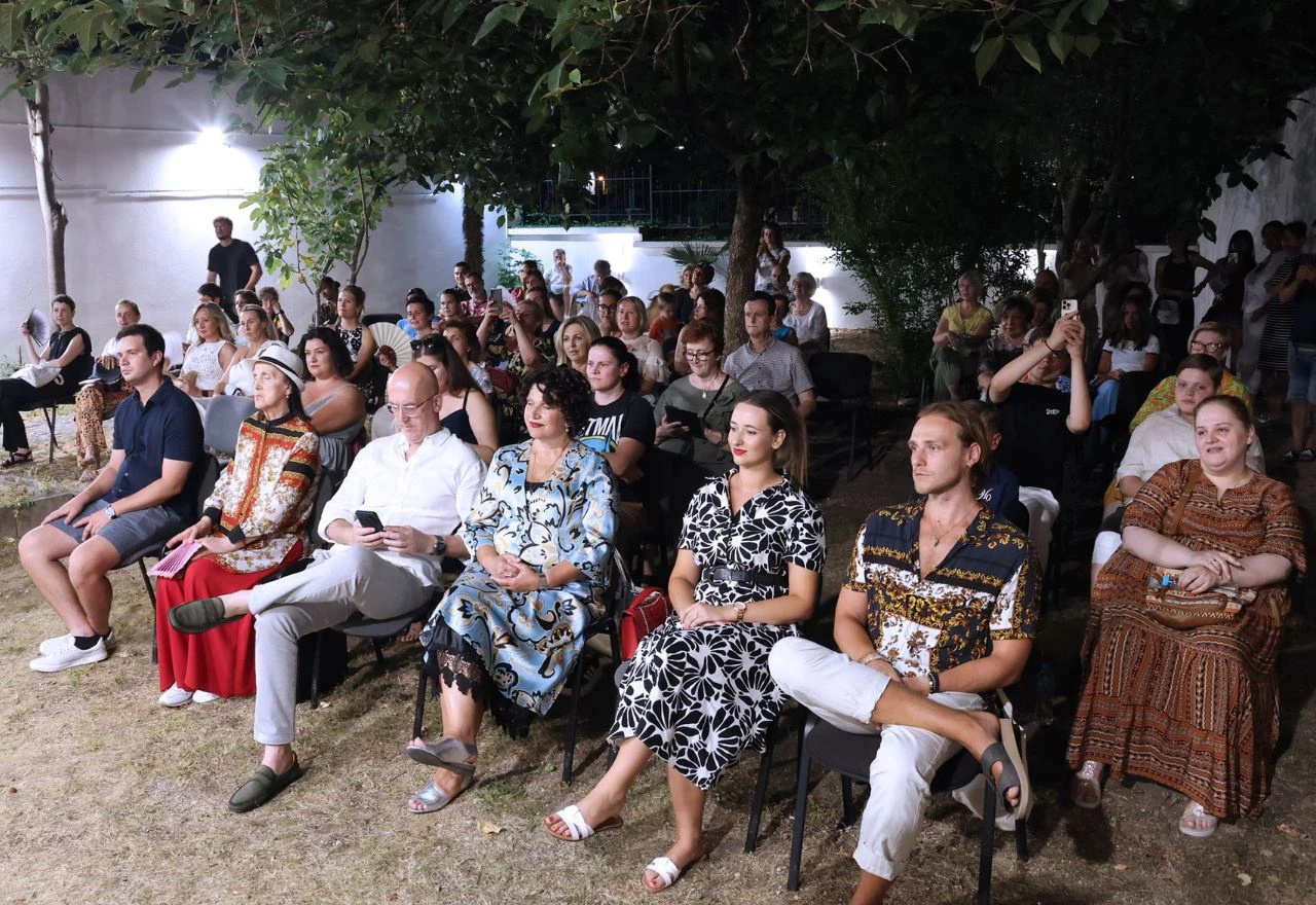 Trio Zerdelija oduševio Mostar koncertom u Ćorovićevoj kući