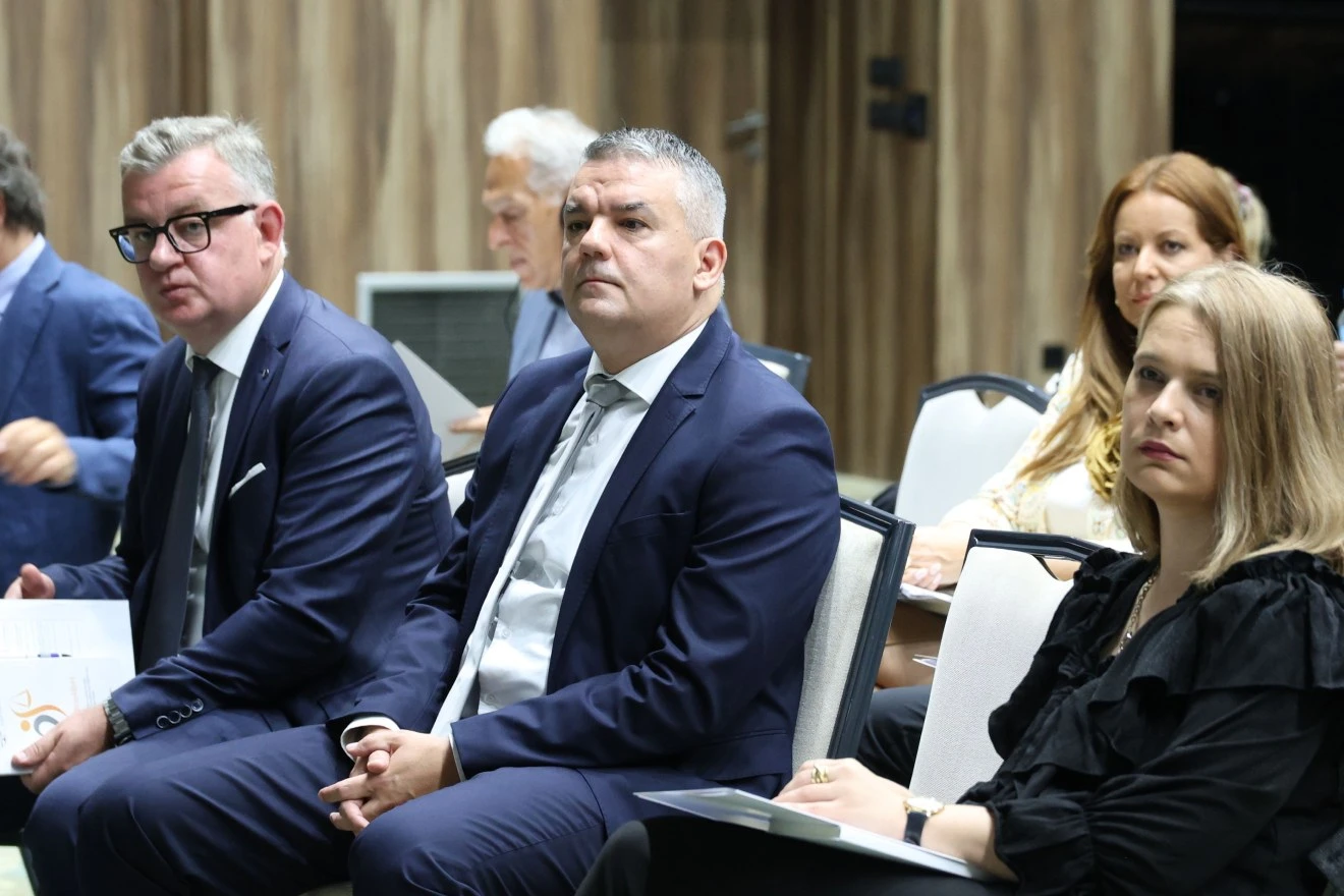 Bunoza o Dodiku, zakonima i mentalitetu