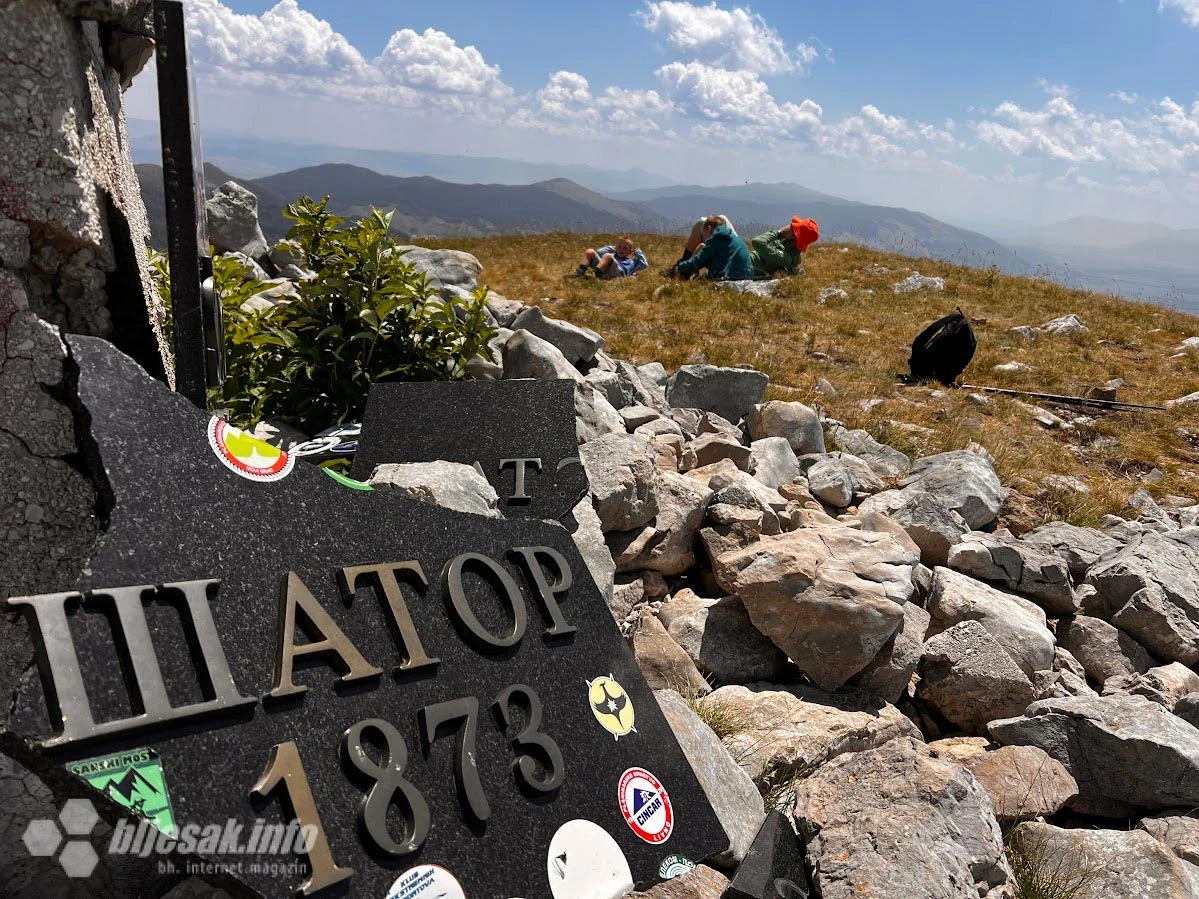 Na vrhu