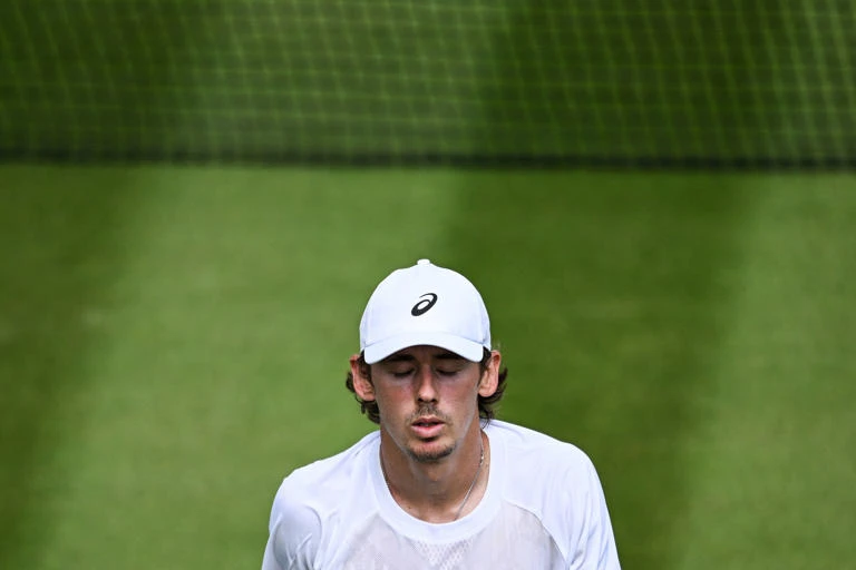 Đoković i de Minaur igrali gem skoro 19 minuta, imali razmjenu od 35 udaraca