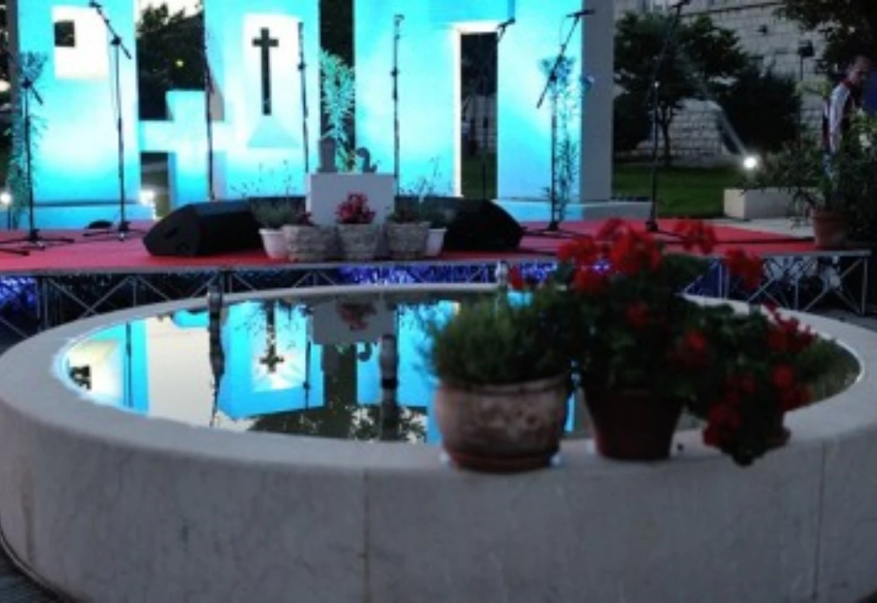Tedi Spalato i Feminnem zvijezde revijalnog dijela Festivala klapske pisme u Posušju