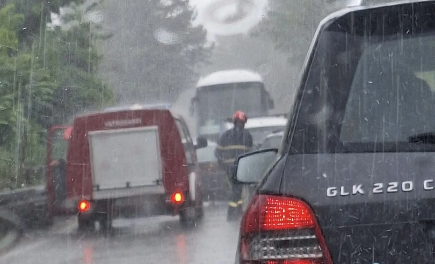 Dvije osobe ozlijeđene u sudaru četiri vozila u Stocu
