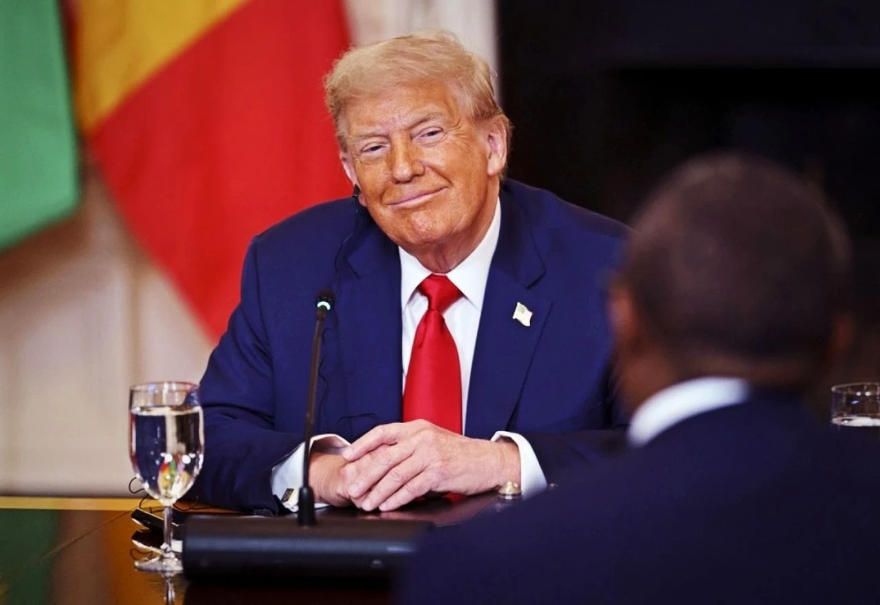 Trump pohvalio engleski liberijskog predsjednika – službeni jezik Liberije