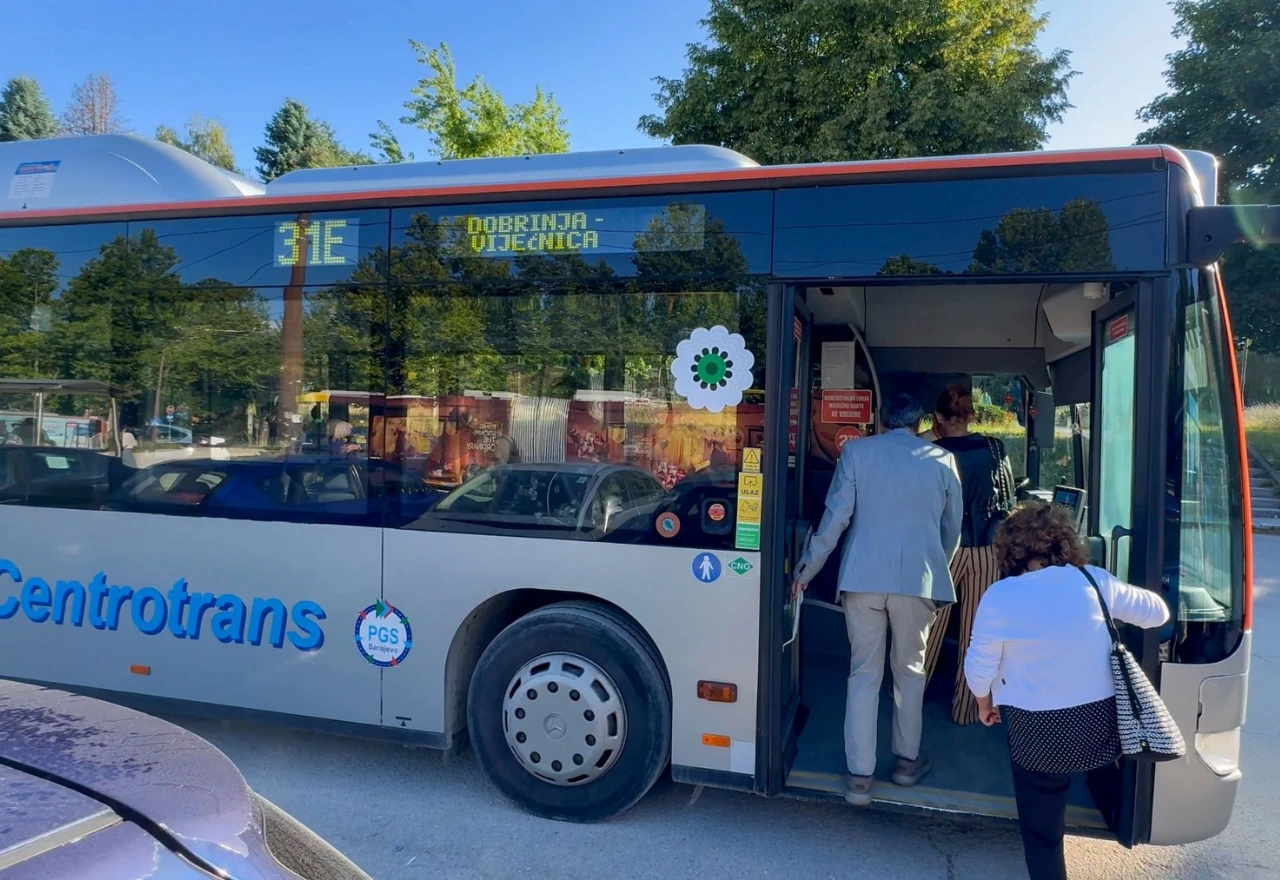 Cvijet Srebrenice na autobusima Centrotransa širom BiH