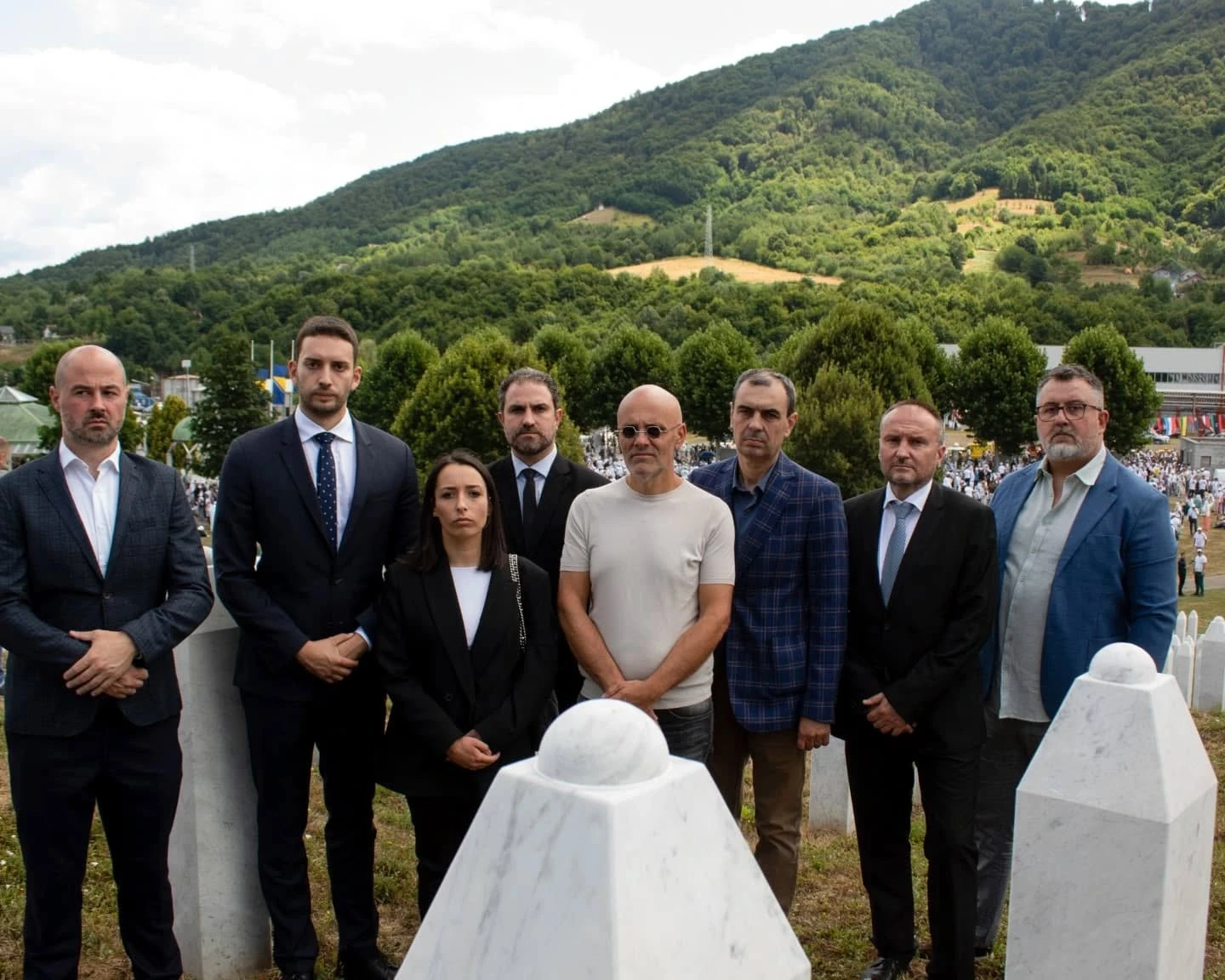 Srbijanska opozicija stigla u Srebrenicu