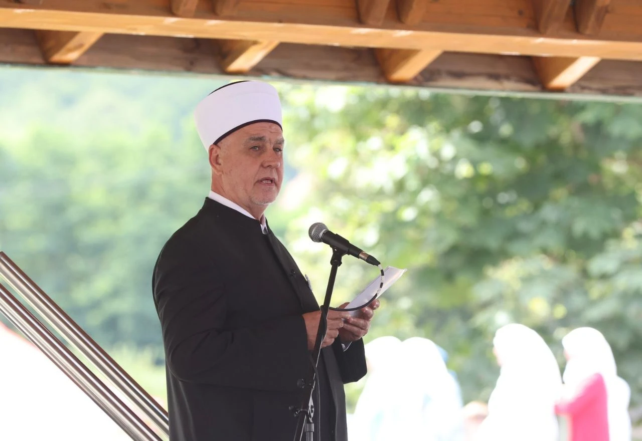 Reisul-ulema Kavazović: Srebrenička bol nas nije slomila, zlo nećemo zaboraviti
