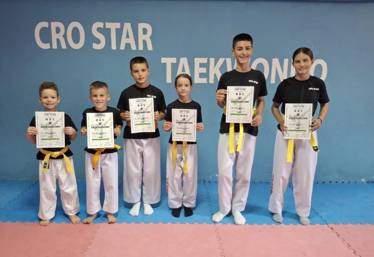 Cro Star