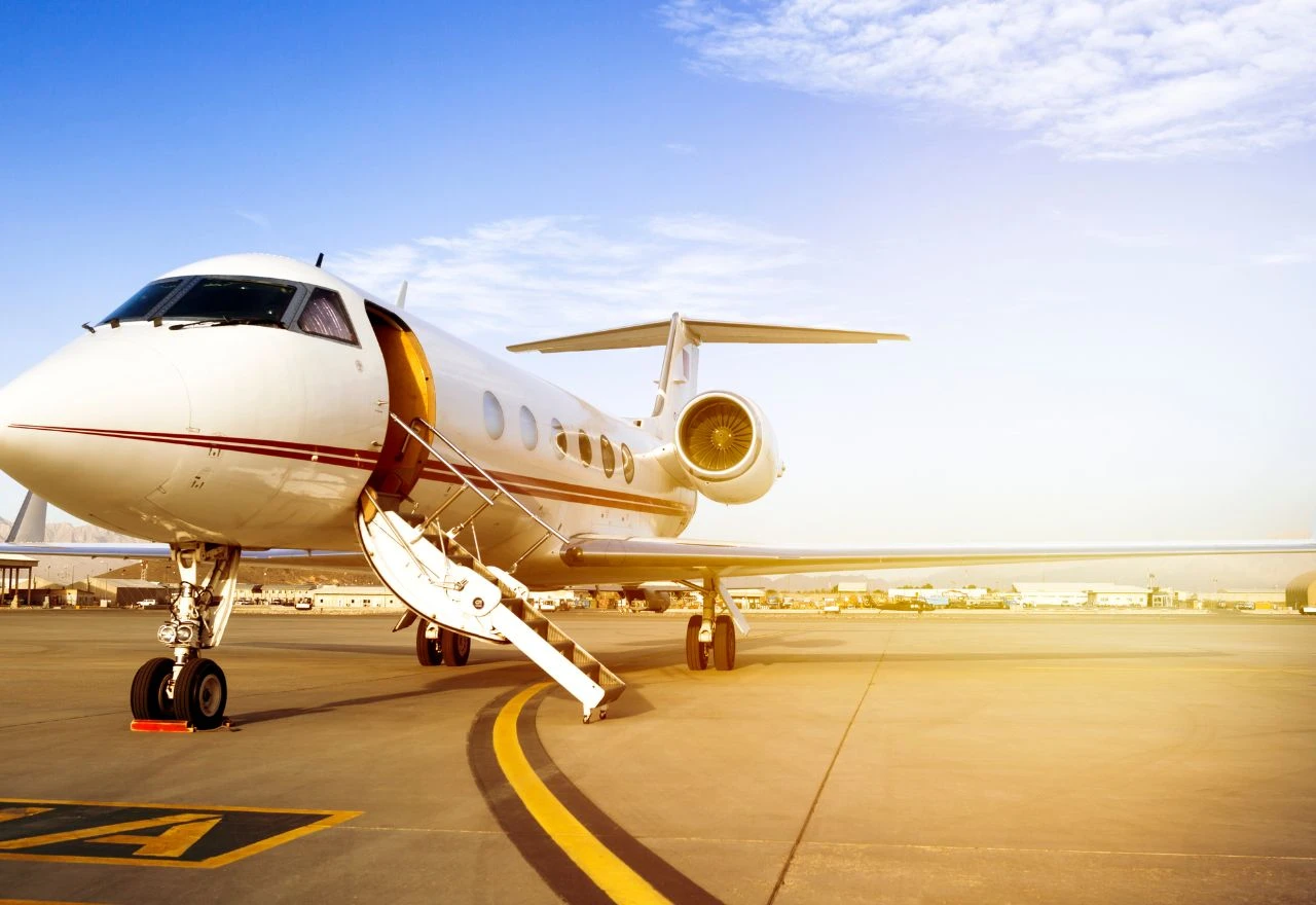 Avion iz Dubrovnika poletio, pa mu se zapalio motor