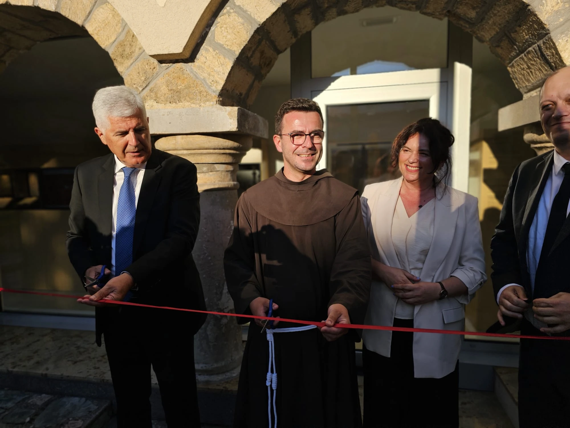 Guča Gora: Čović i izaslanstvo HNS-a BiH nazočili svečanom otvorenju Franjevačkog muzeja