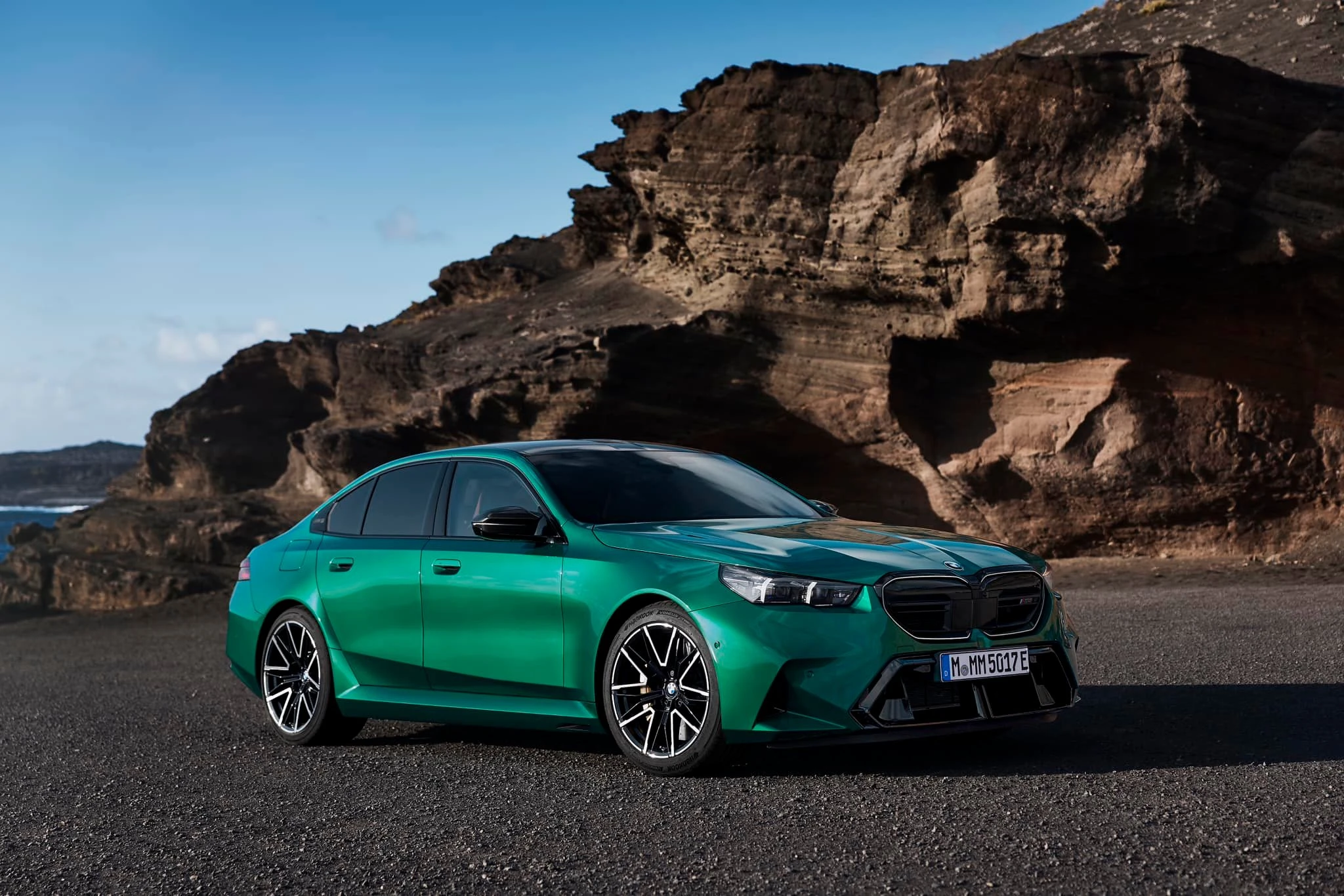 Mercedes posustaje, BMW dominira