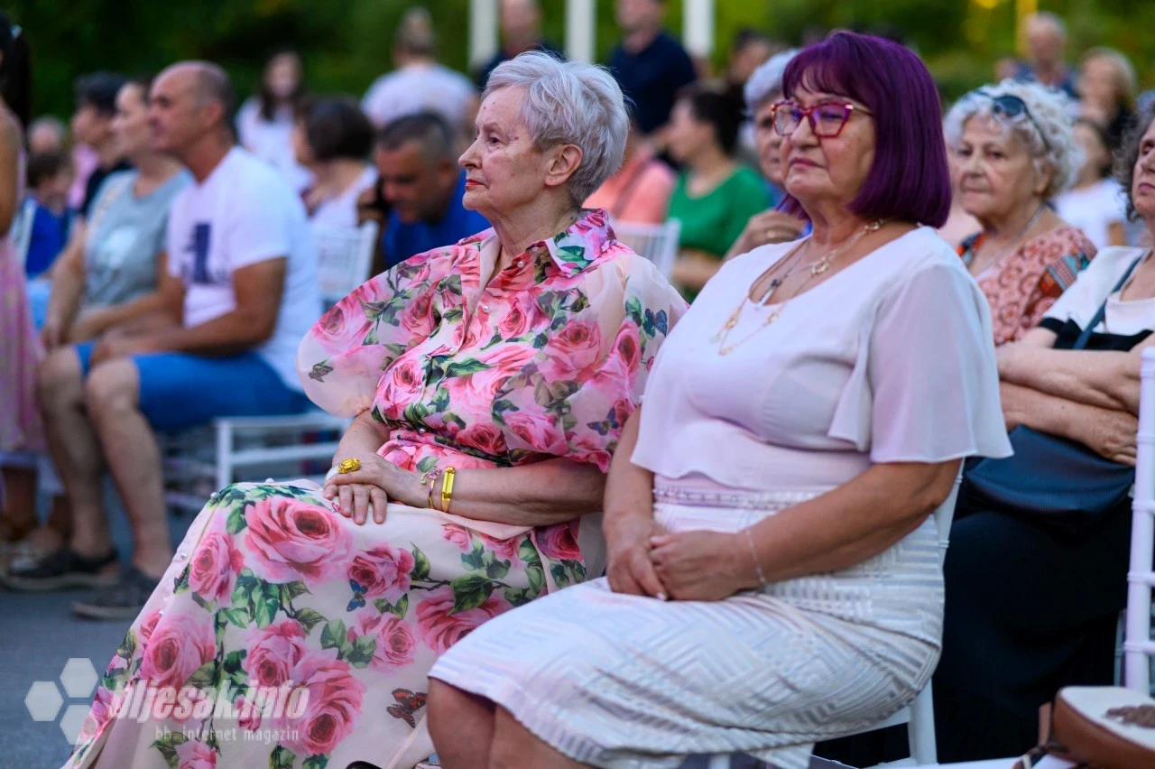 Tamburaški orkestri iz BiH, Crne Gore i Hrvatske otvorili festival TamburaMO uz bogat glazbeni program i sjajnu atmosferu u Mostaru