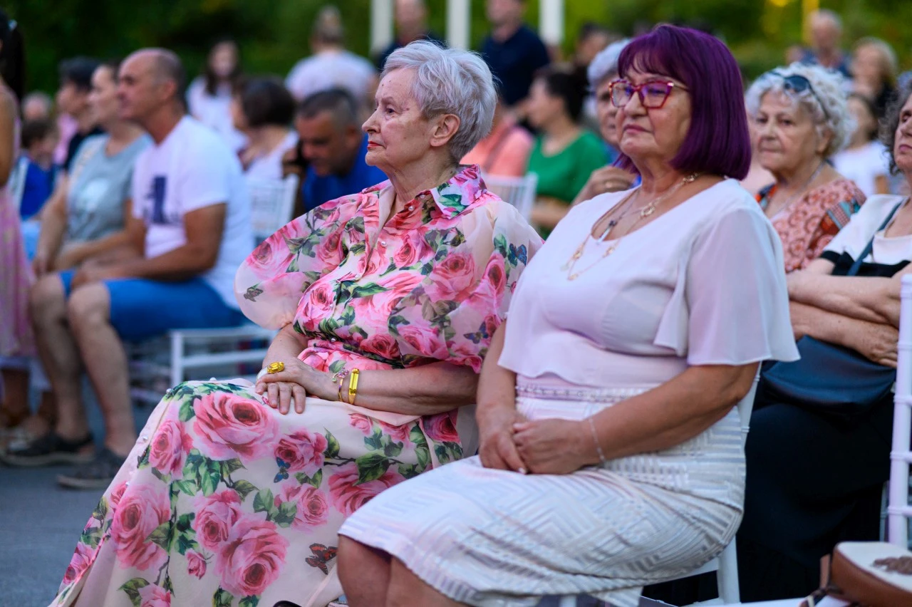 Mostar u ritmu tamburice: Foto priča s prve večeri festivala TamburaMO