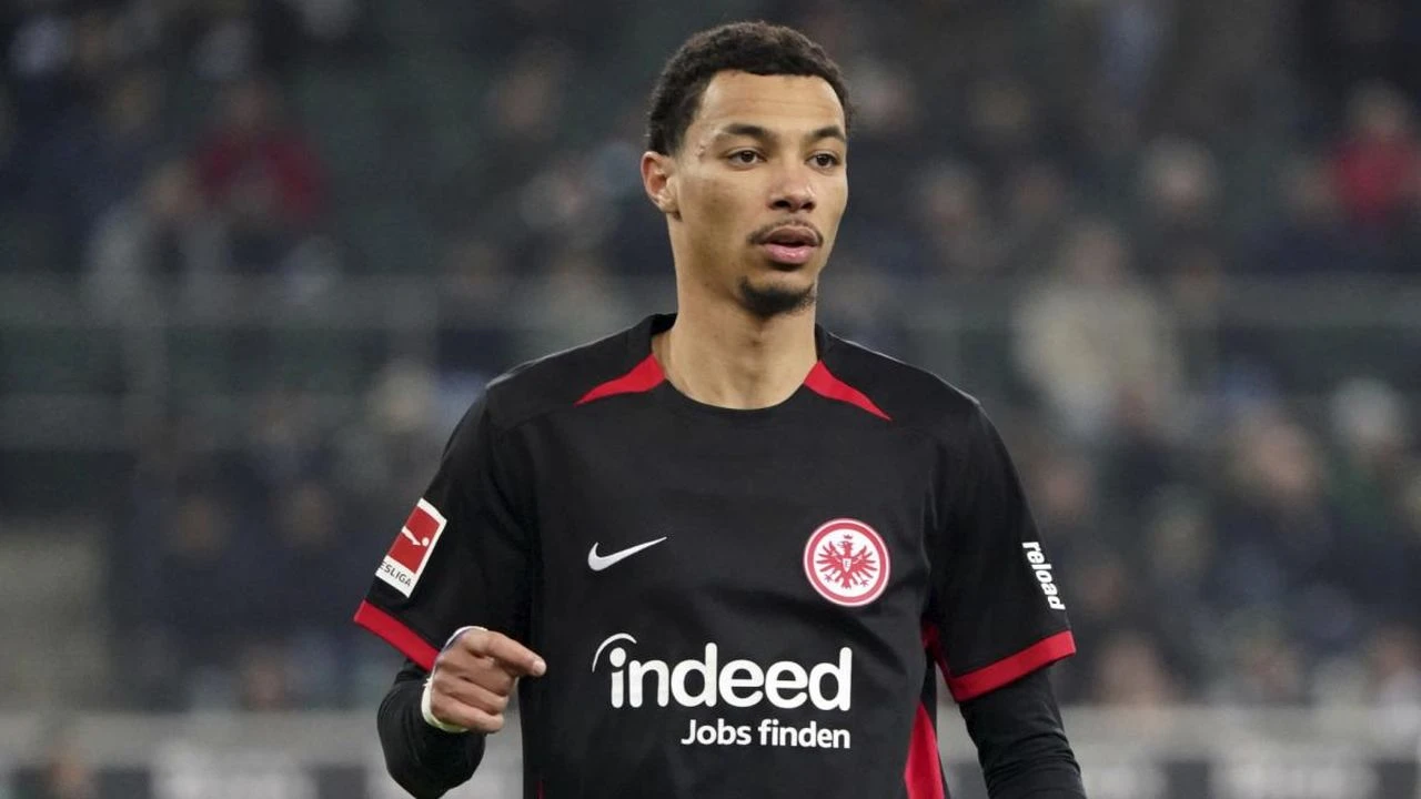 Ekitike potpisuje za Liverpool