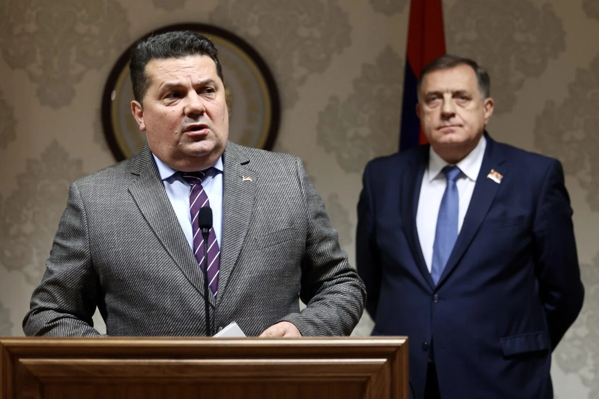 Predsjednik NSRS-a bijesan: ''Schmidt je doveo BiH na rub rata!''