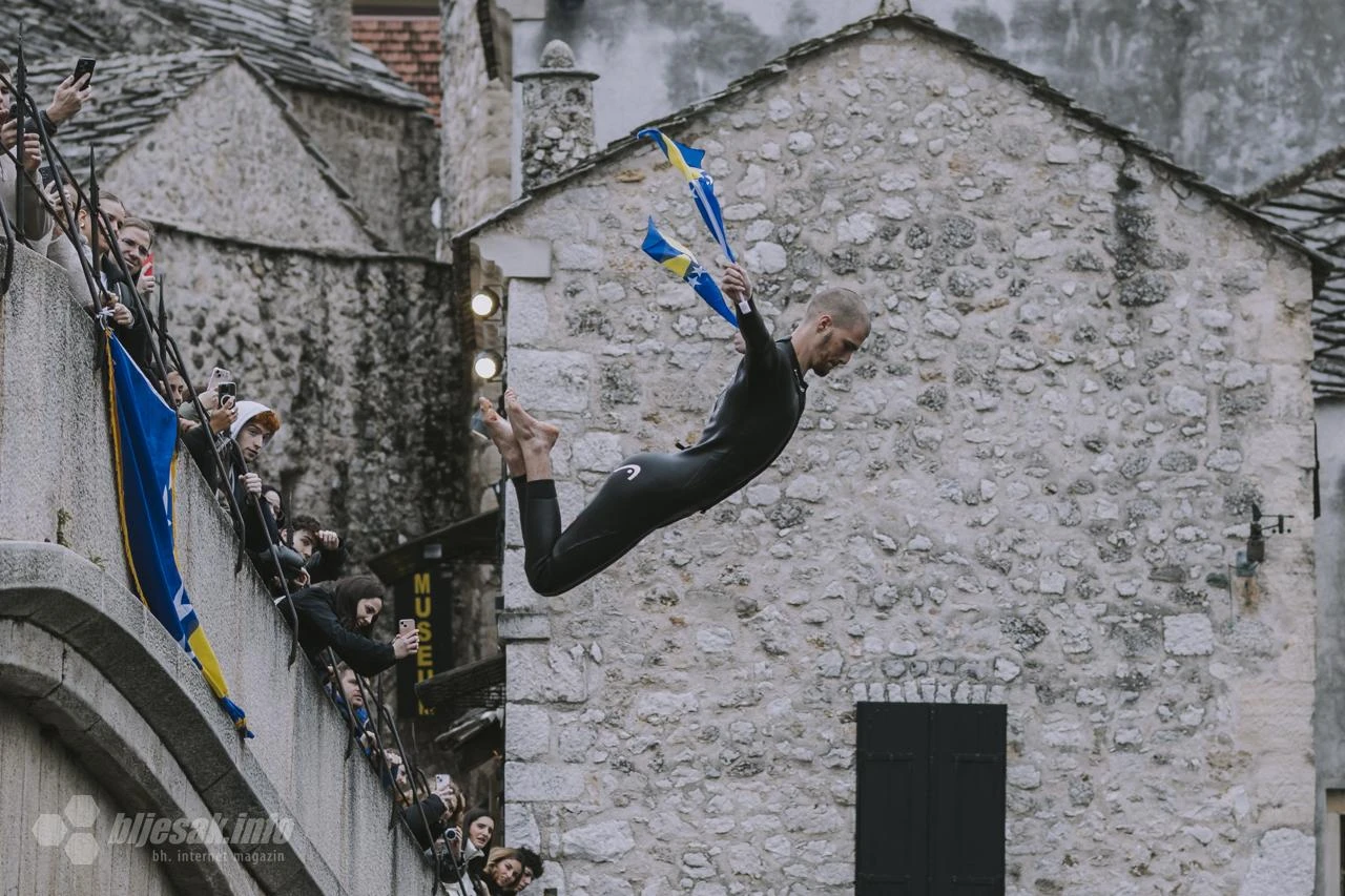 Mostar spreman za spektakl: Tradicionalni skokovi sa Starog mosta 27. srpnja