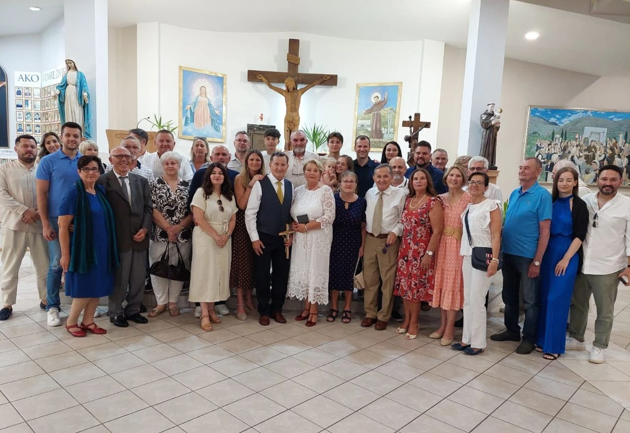 Zlatni pir u Cimu: Zora i Ilija Čuljak Ađontić slave 50 godina braka