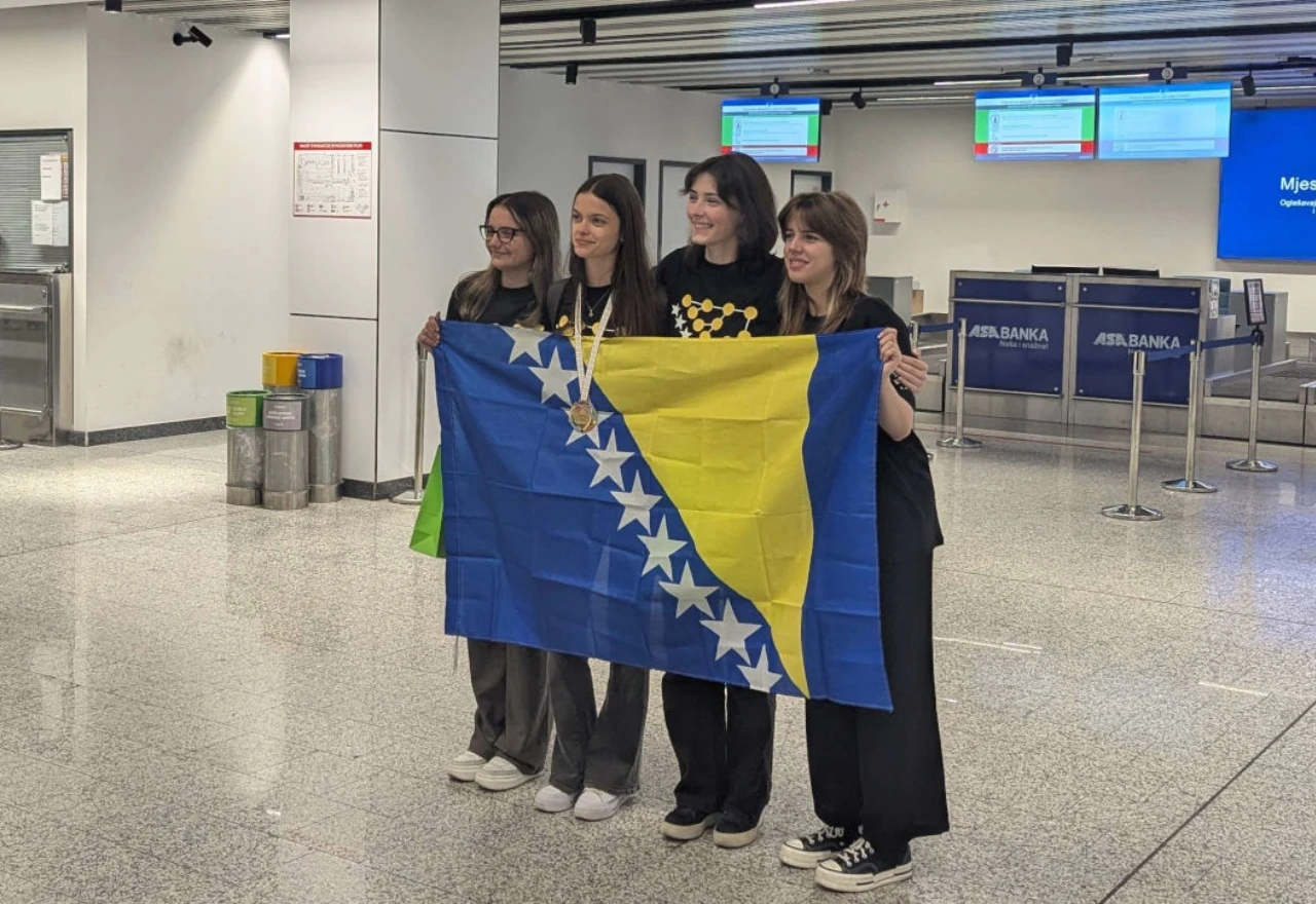 Učenica iz BiH osvojila zlatnu medalju na 5. Europskoj informatičkoj olimpijadi za djevojke