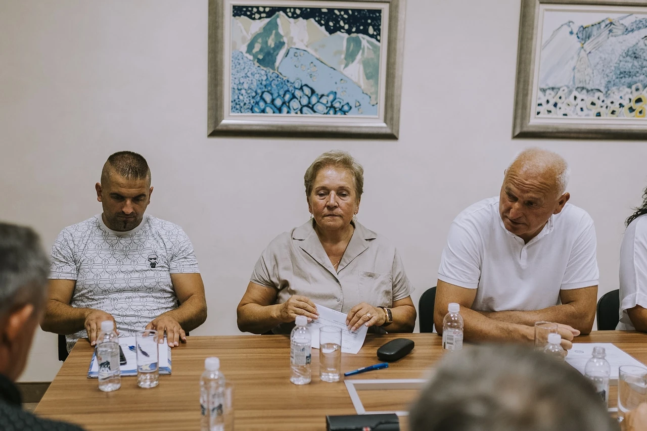 HNS demantirao Jurkovića: Niti u jednom trenutku nije bilo fizičkog sukoba