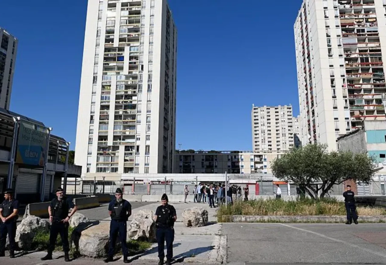 Gradovi uvode policijski sat za djecu dok ulice kontroliraju narko-bande