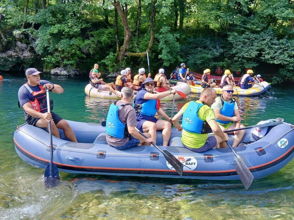 Počela prva etapa 51. Una-regate, stotine sudionika veslaju ka Štrbačkom buku