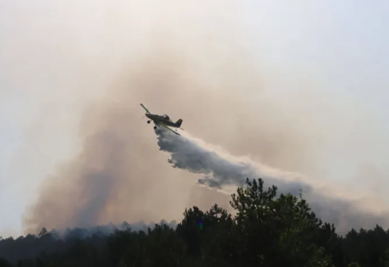 VIDEO | Kanader iz Hrvatske gasi požar kod Prozor-Rame, aktivno i novo požarište kod Grkašnice