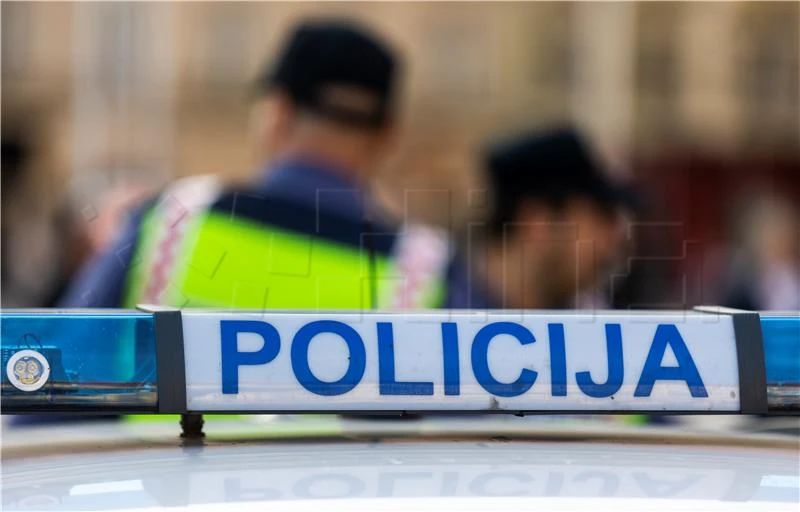 Teška prometna nesreća na Pelješcu: Dvije osobe poginule, četiri ozlijeđene