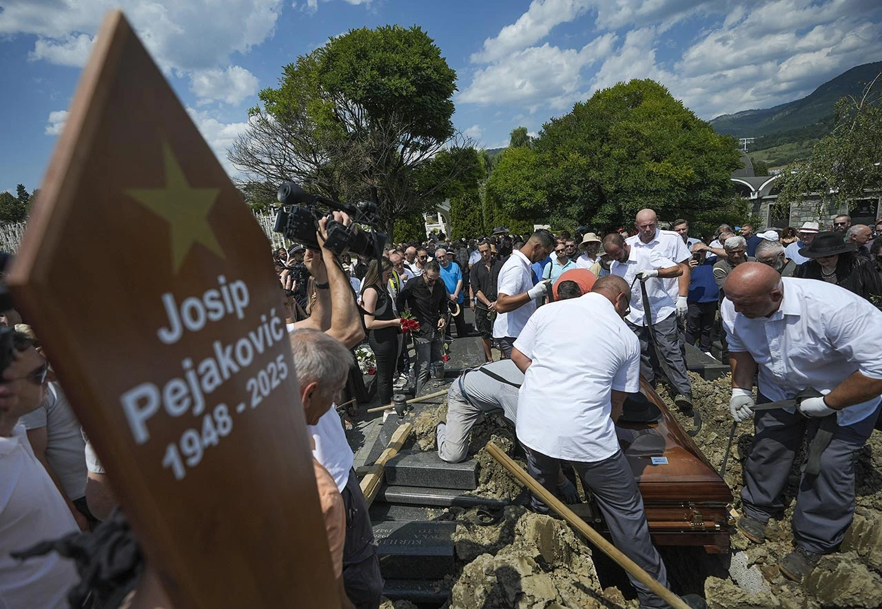 Sahranjen glumac Josip Pejaković