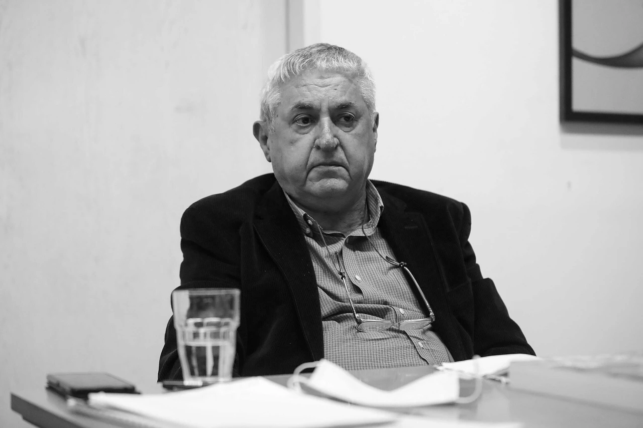 Preminuo novinar i kolumnist Milan Ivkošić