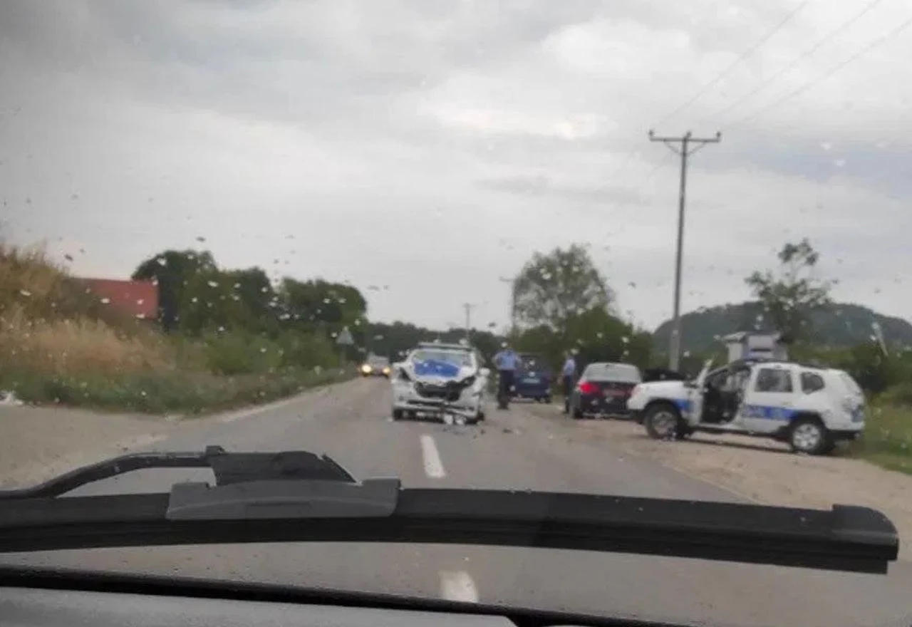 Filmska potjera kod Prnjavora: Policijska vozila se sudarila u lovu na prodavače lažnog nakita