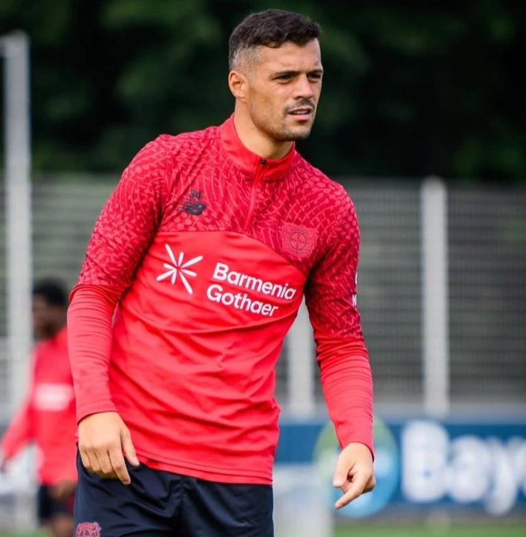 Granit Xhaka iz Bayera u Sunderland