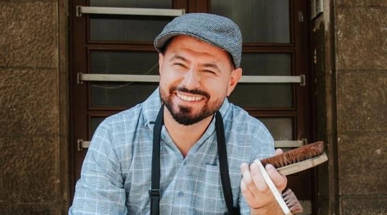 Denis Bagavac je pjevao na svadbi Ivana Rakitića, a sada je objavio "Pjevačicu" koju potpisuje Saša Lazić