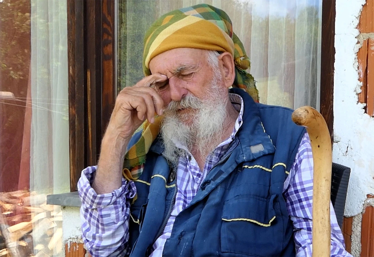 VIDEO | Najstariji ovčar u BiH morao se vratiti zbog prijetnje medvjedom