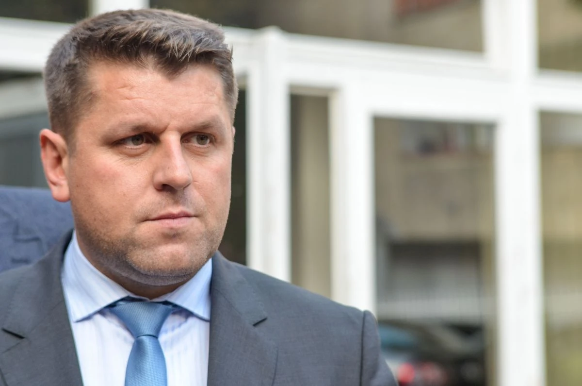 Potpredsjedniku RS-a oduzeto vozilo, stan i pravo na savjetnika
