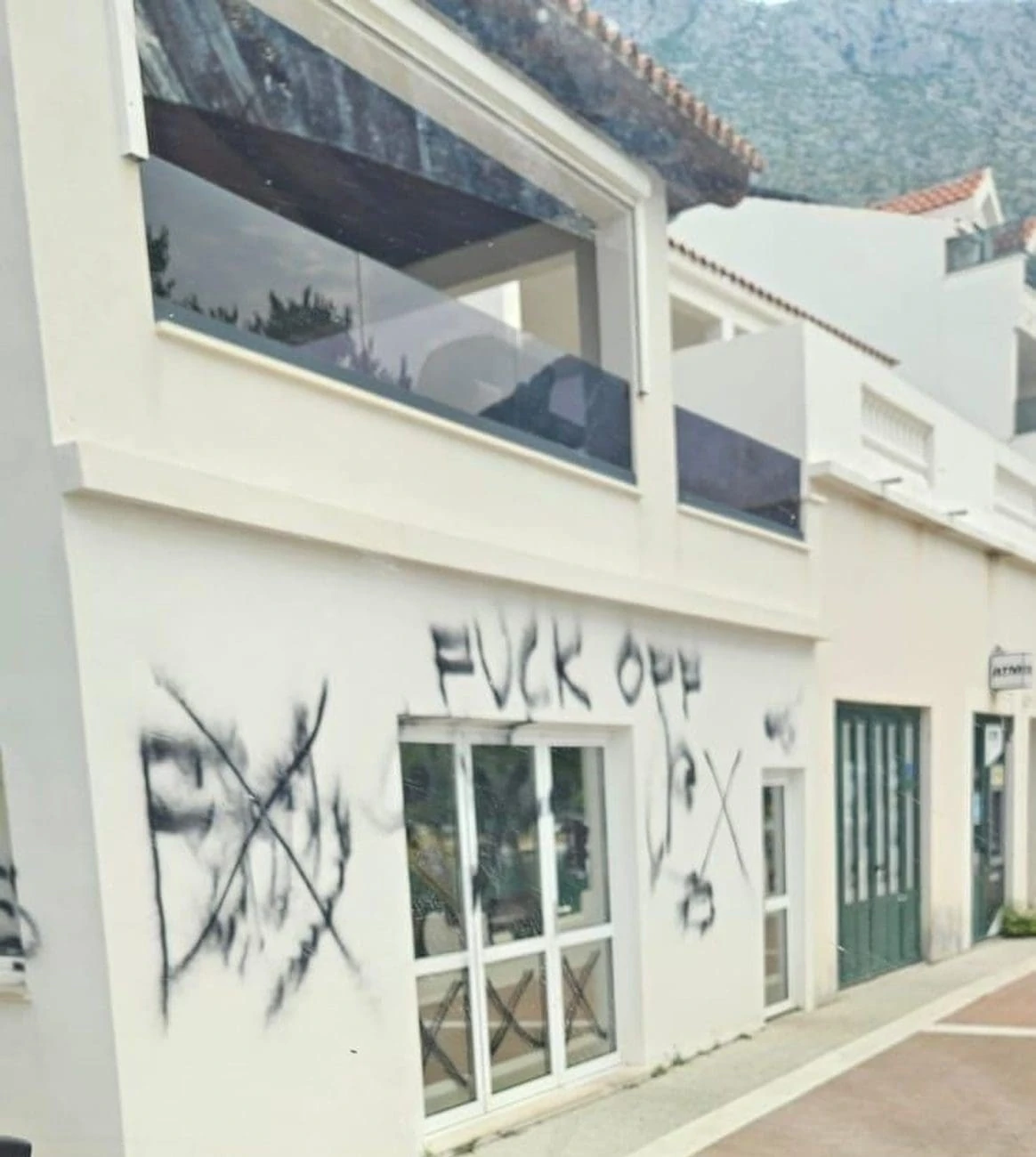 Poljacima koji su ubili muškarca kod Makarske išarana kuća