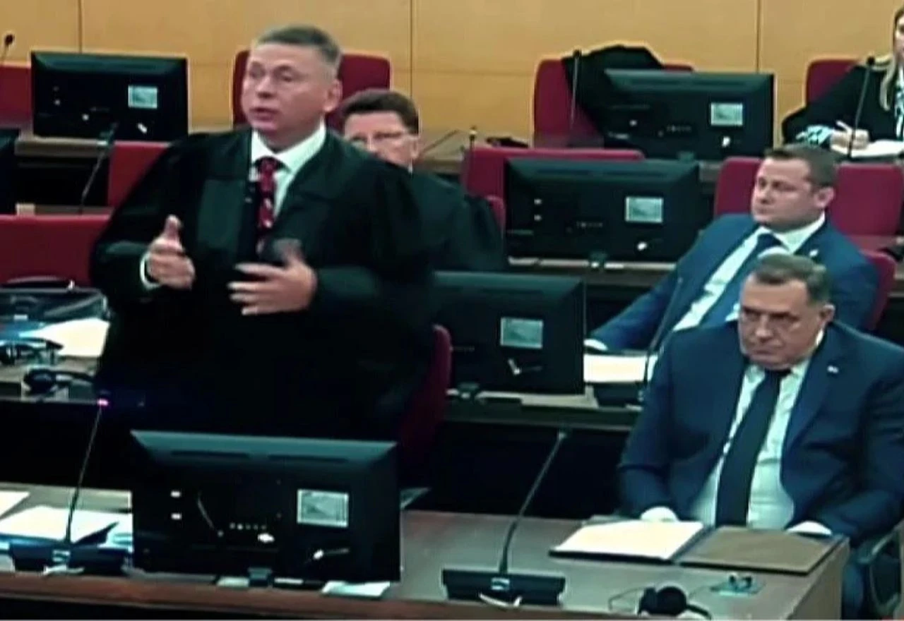 Odvjetnici traže zabranu izvršenja Dodikove presude