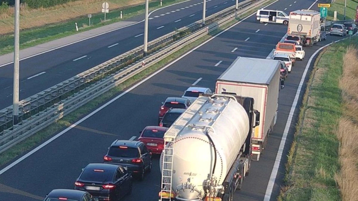 Jedna osoba poginula, četiri ozlijeđene u sudaru na A3